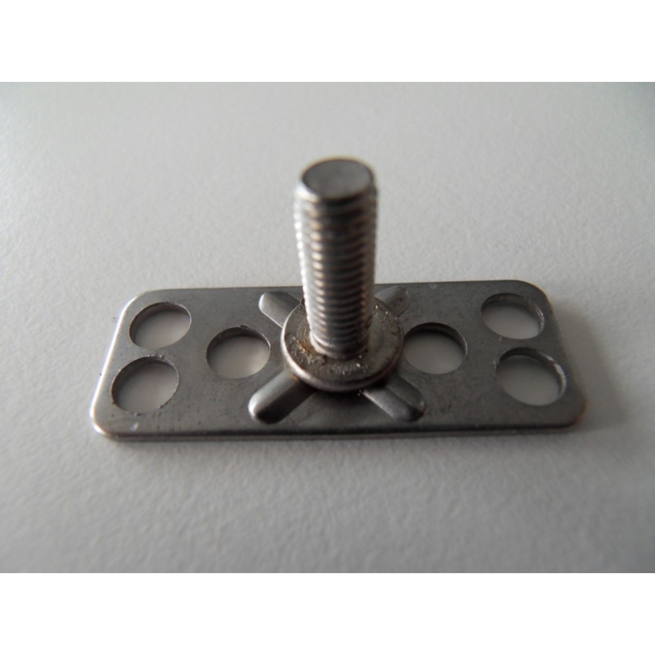 Stainless steel fasteners, male threaded stud M5x16