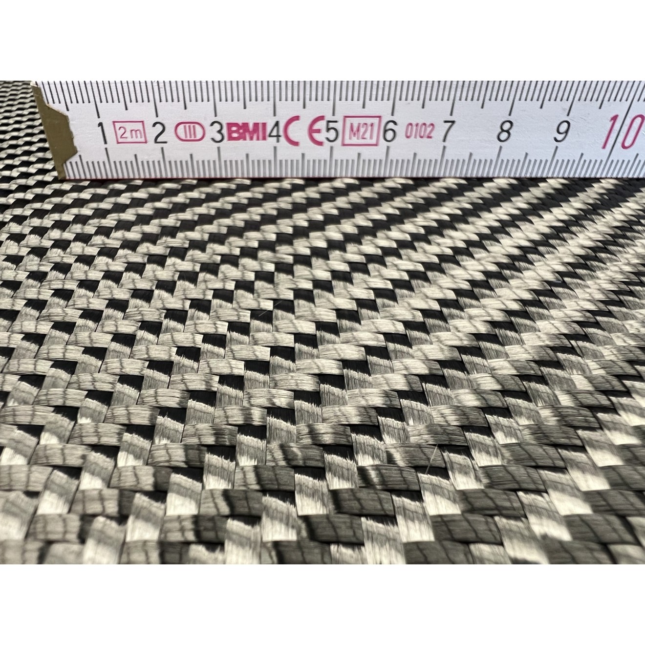Woven carbon fiber fabric 12K 685g/m², twill, width 150cm, roll length 41,5m